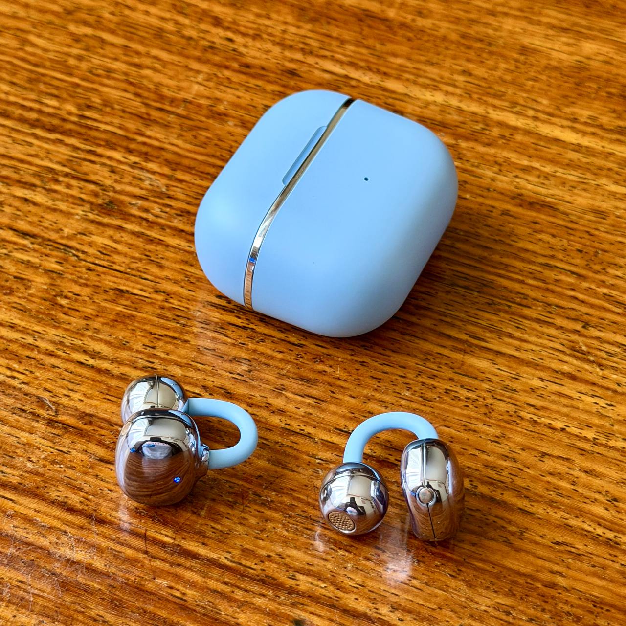 Free Clip 2 - Ecouteurs Sans Fil Bluetooth | Design Chrome Premium